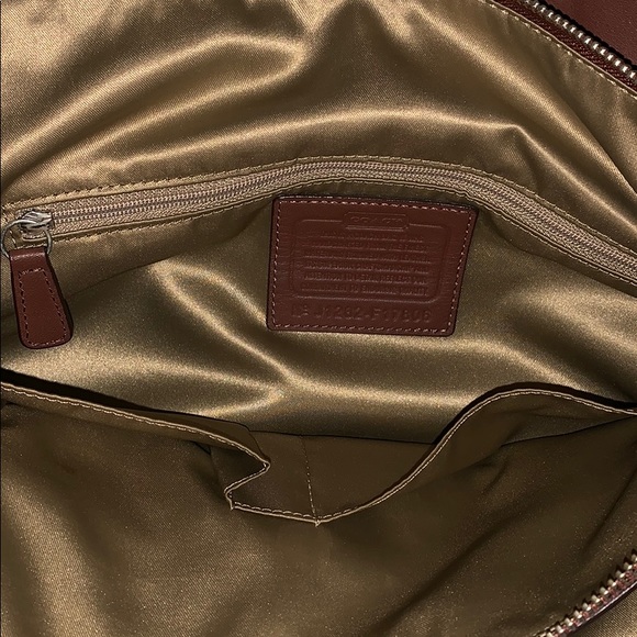 Handbag - Picture 3 of 4